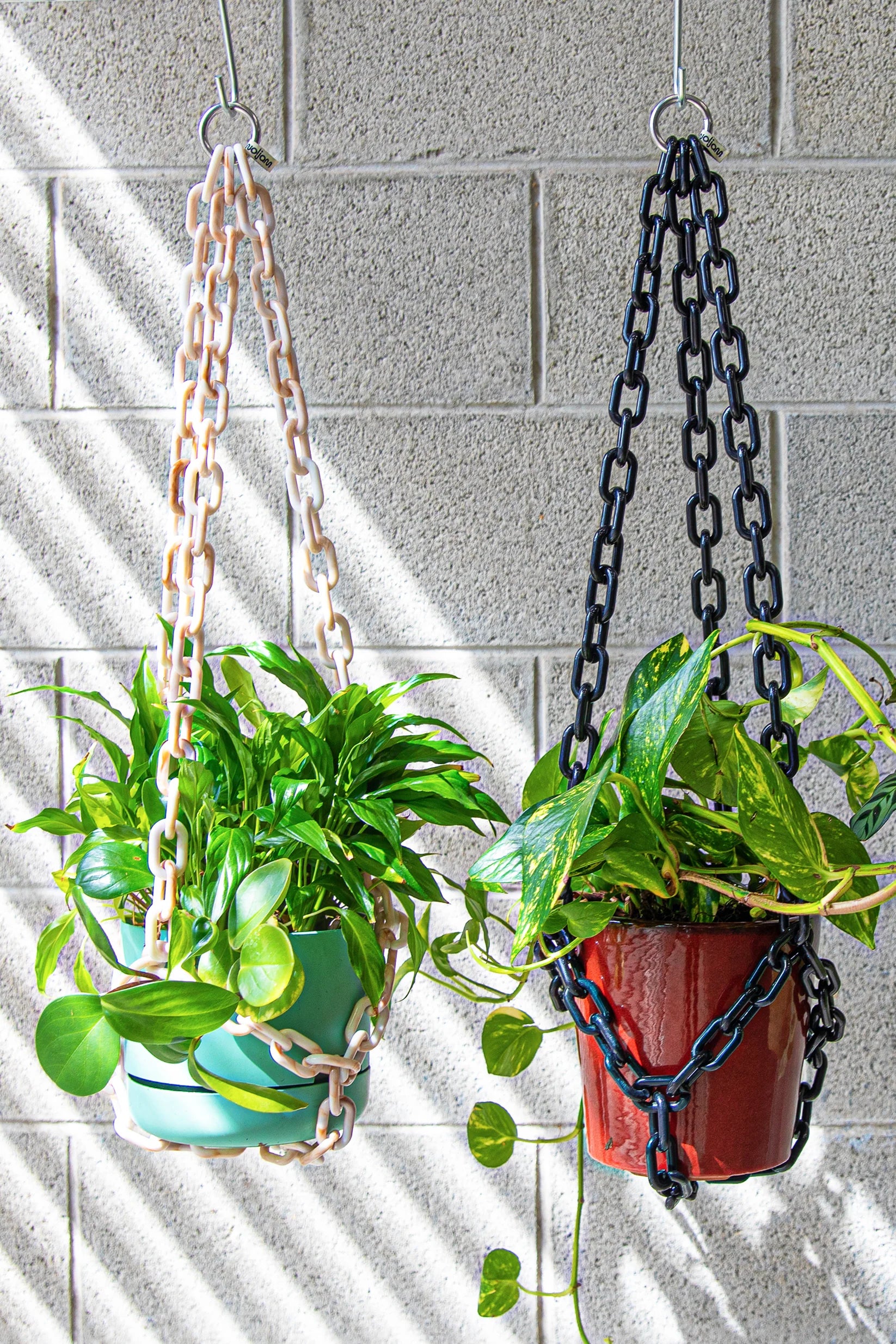 WOLJAM Universal Hanger