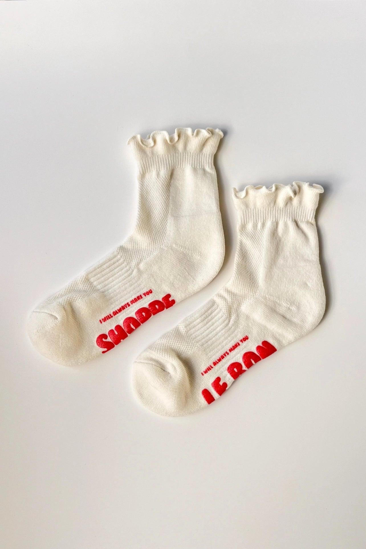 LE BON SHOPPE - Ruffled Hugger Crew Socks - Vanilla / Red