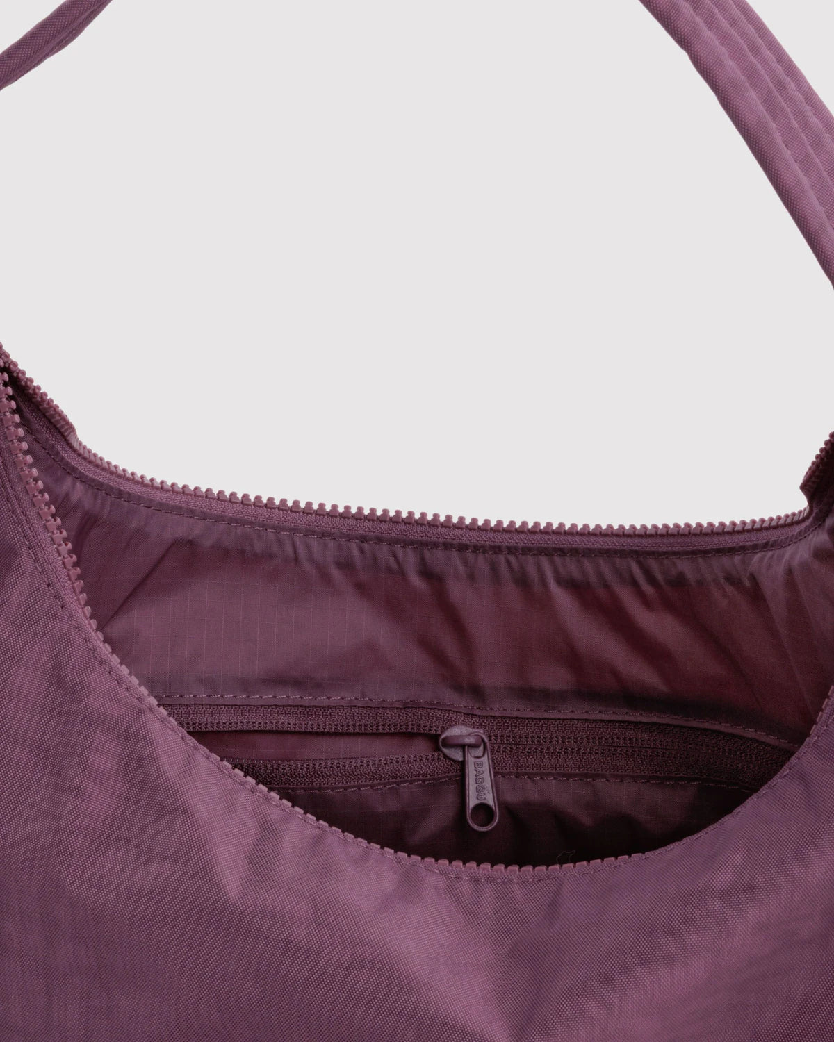 BAGGU - Nylon shoulder bag Wild Plum