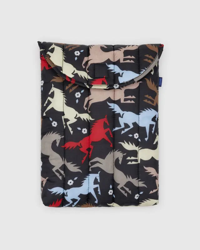 BAGGU - Puffy Laptop Sleeve 13"/14" - Horse Cut Outs