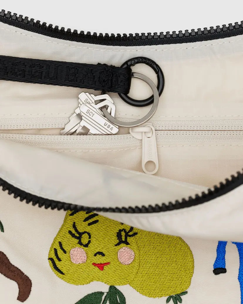 BAGGU - Medium Nylon Crescent Bag - Embroidered Painted Prairie