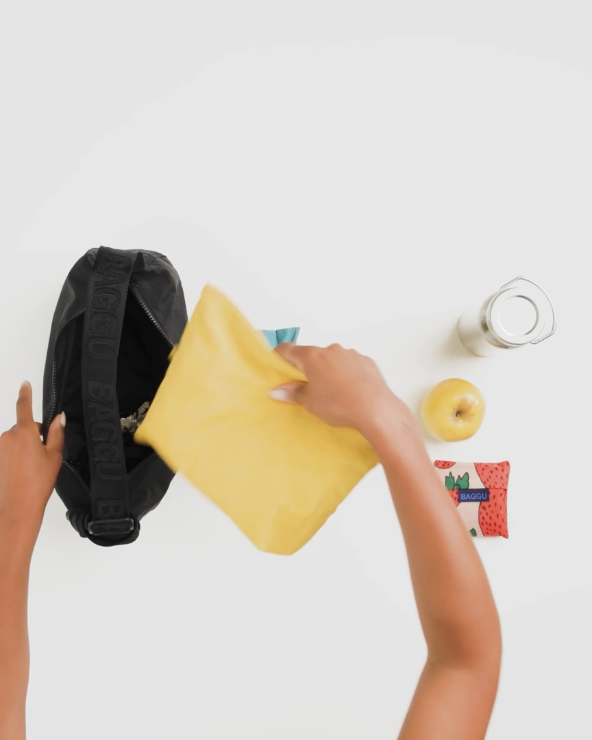 BAGGU - Medium Nylon Crescent Bag