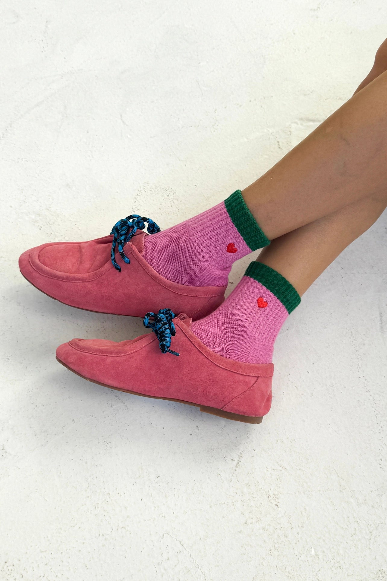 LE BON SHOPPE - Embroidered Color Block Girlfriend Socks - ROSE GREEN + HEART
