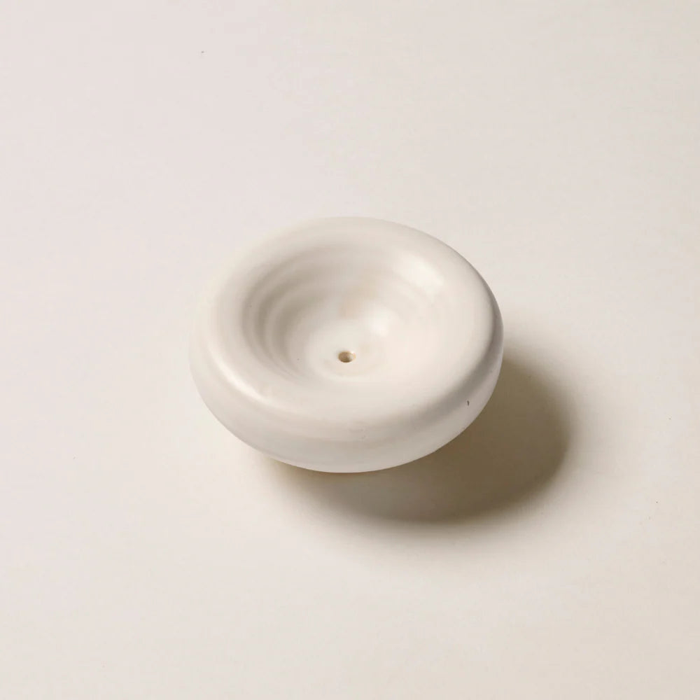 GENTLE HABITS The Vessel Incense Holder - Cream