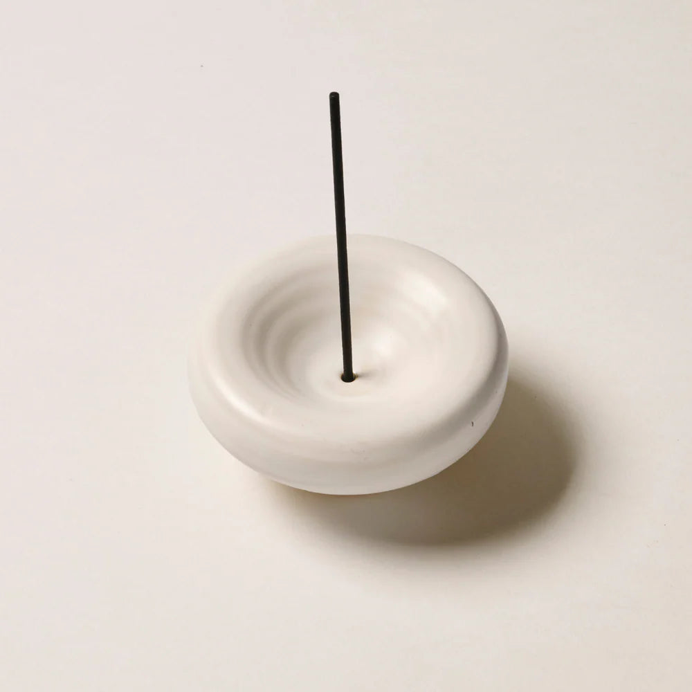 GENTLE HABITS The Vessel Incense Holder - Cream