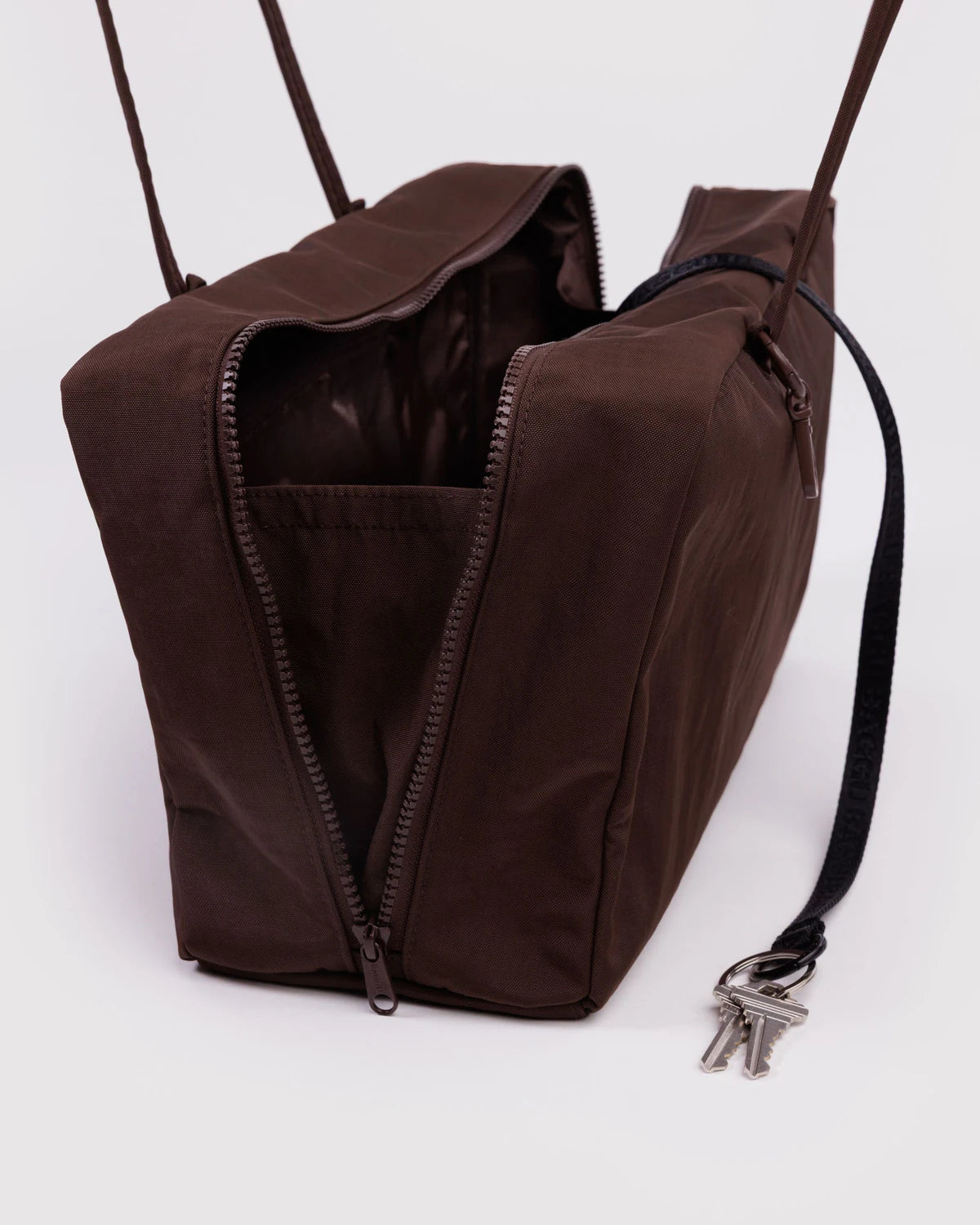 BAGGU - Medium Nylon Bowler Bag - Coffee