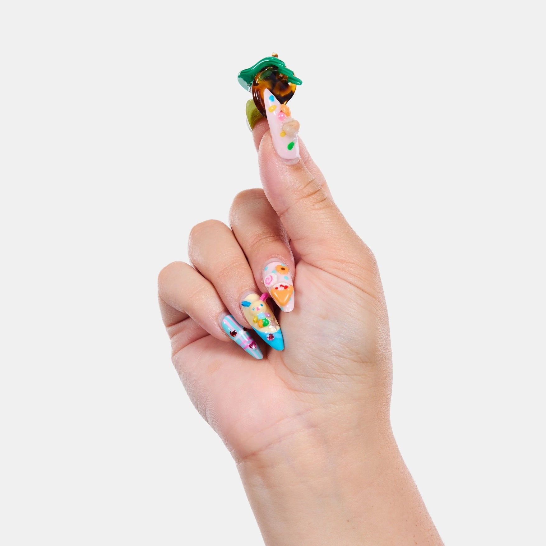 CHUNKS - Micro Claws in Hot Mama