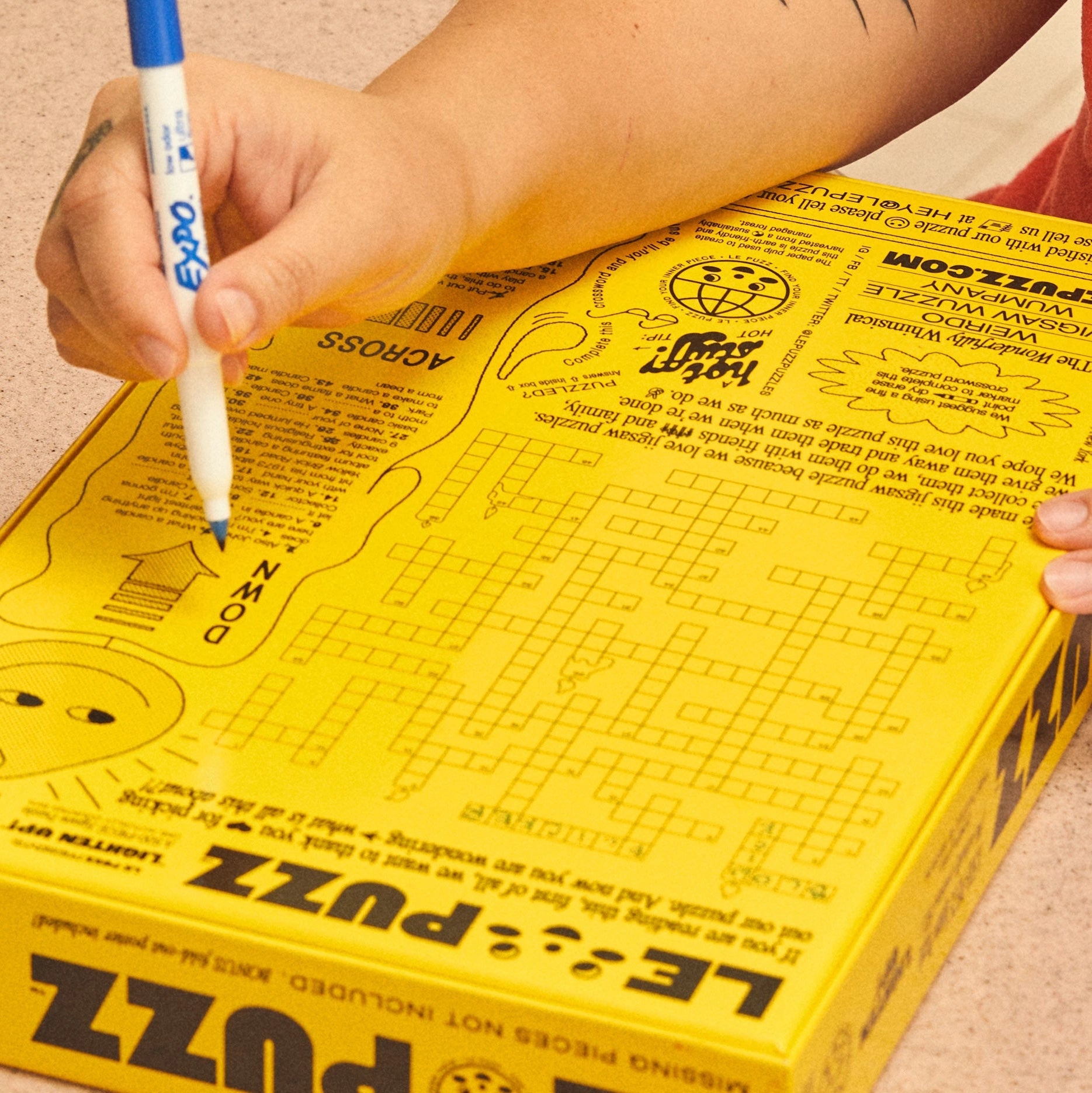 LE PUZZ - Lighten Up!