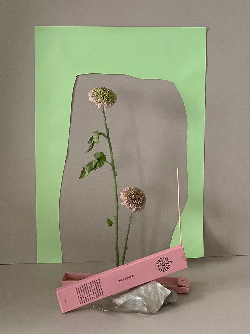 SUKU - Bau Bau Grey Garden Rose and Sandalwood Incense