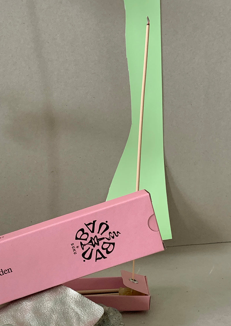 SUKU - Bau Bau Grey Garden Rose and Sandalwood Incense