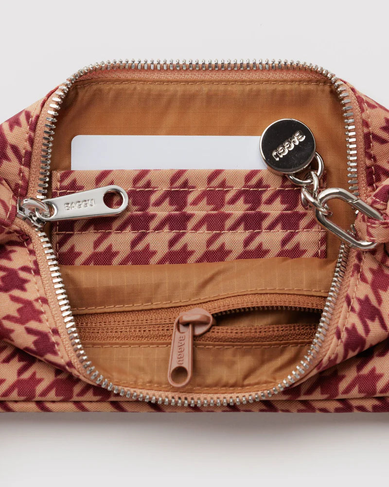 BAGGU - Nylon Pochette Tan Houndstooth