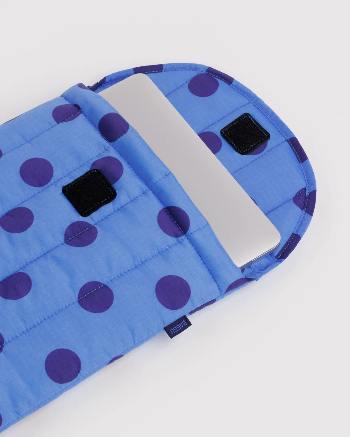 BAGGU - Puffy Laptop Sleeve 13"/14" - Blue Polka Dot