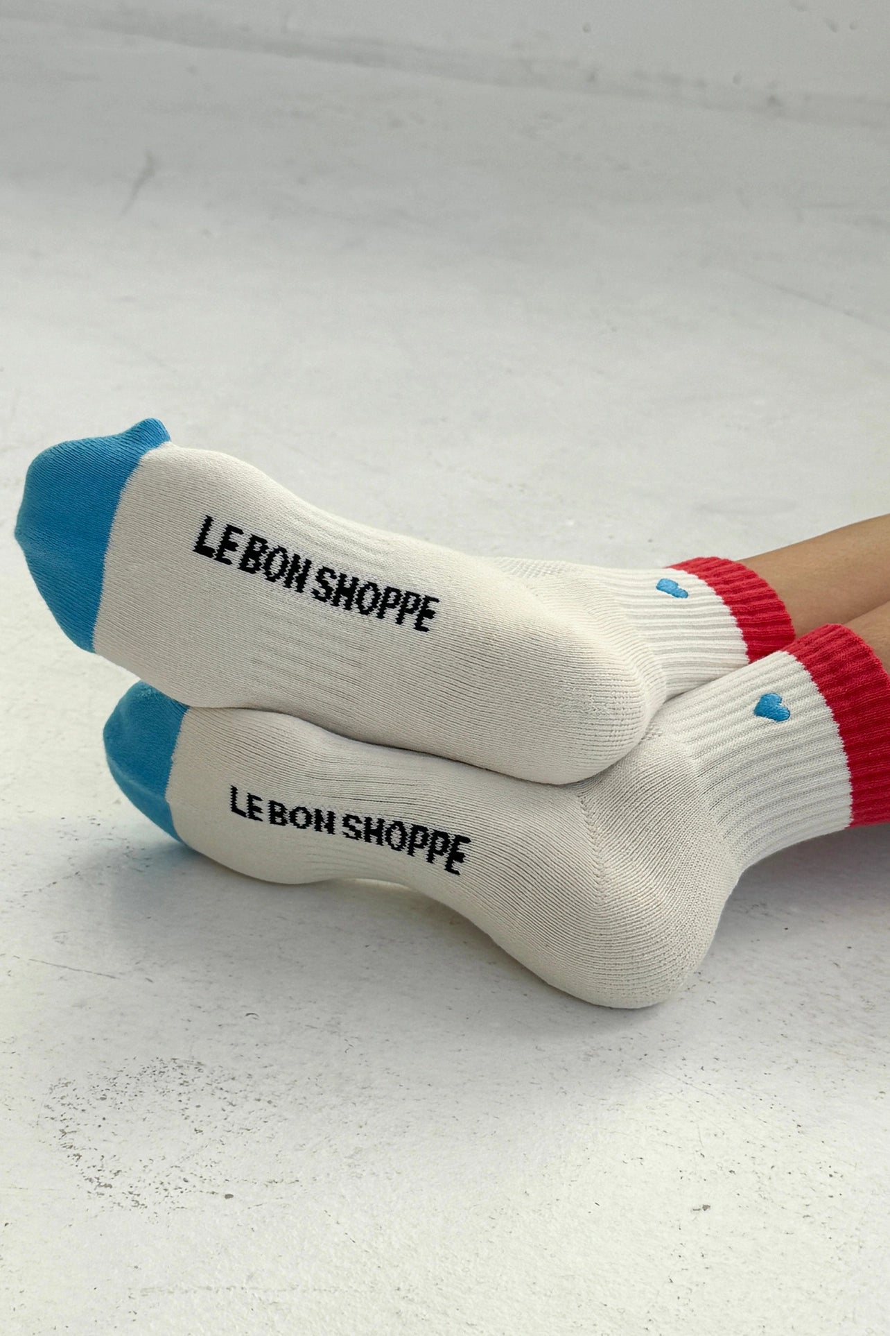 LE BON SHOPPE - Embroidered Color Block Girlfriend Socks - BLUE RED + HEART